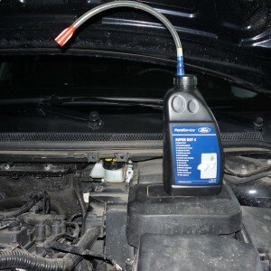 Замена тормозной жидкости на Форд Фокус 2